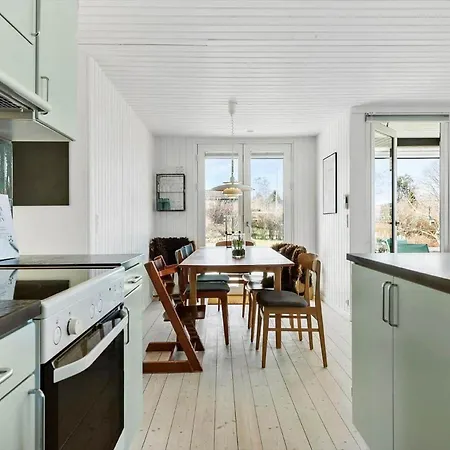 8853-glesborg-ravnsagervej-3 * Glesborg