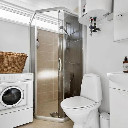 8853-glesborg-ravnsagervej-3 بيت للعطل